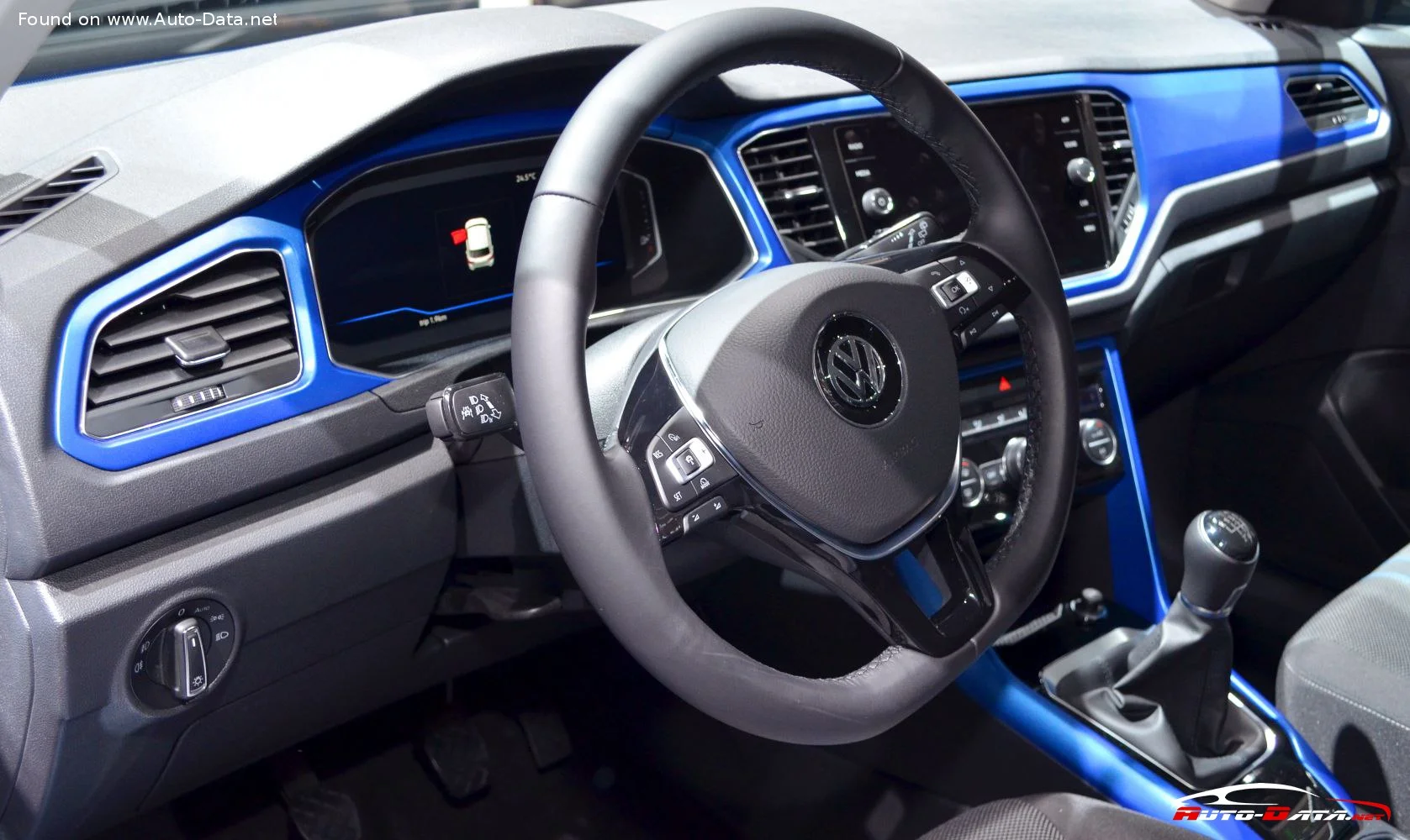Volkswagen T-Roc 1.0 TSI (110 Hp) OPF2020 - 2021 thumbnail 6