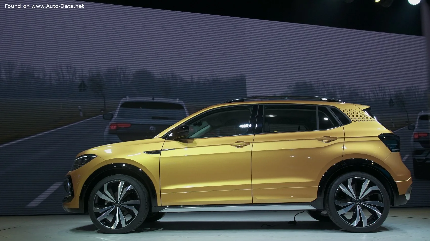 Volkswagen Taigun 1.0 TSI (115 Hp)2021 - thumbnail 5