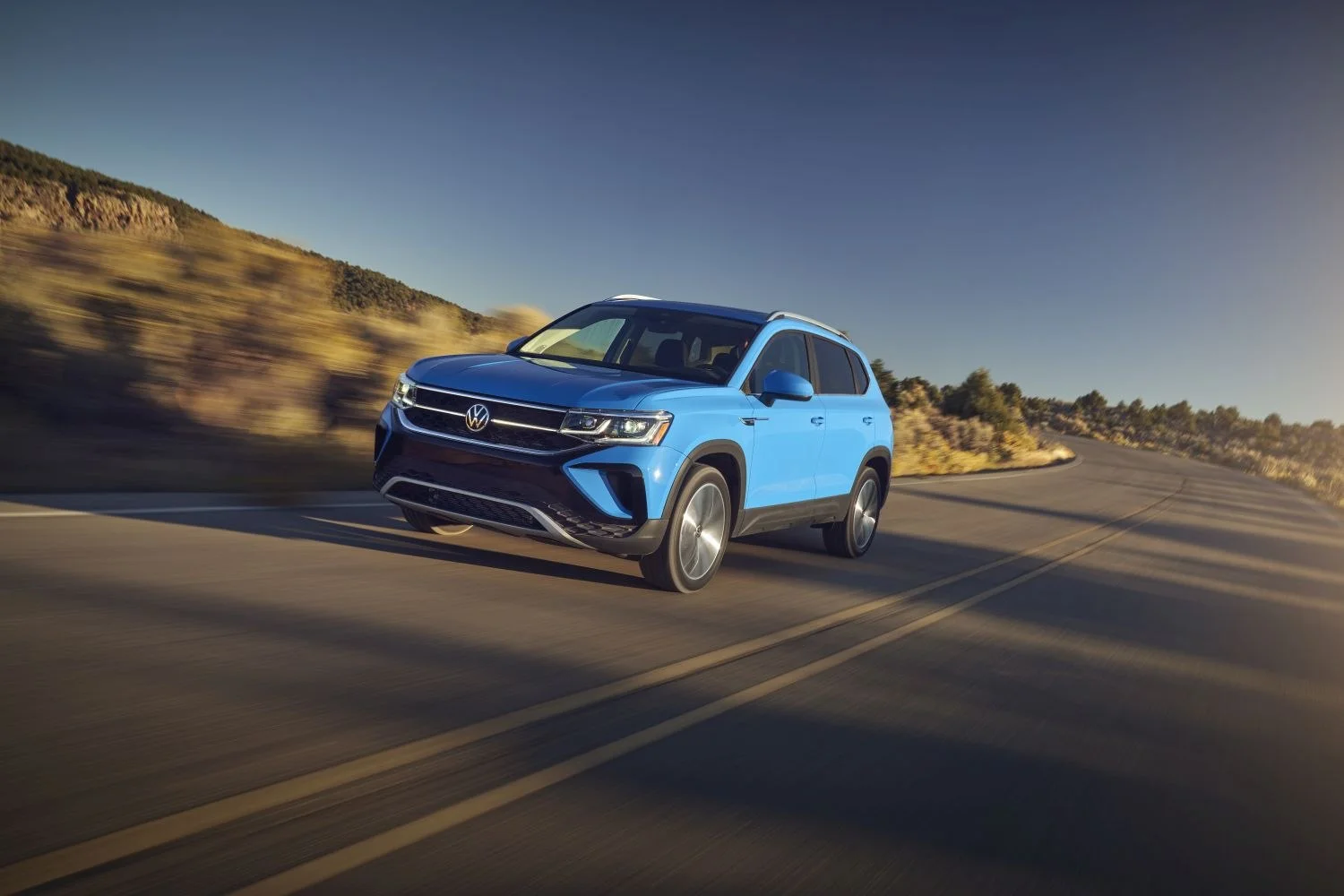 Volkswagen Taos 1.5T (158 Hp) 4MOTION DSG2021 - 2024 thumbnail 7