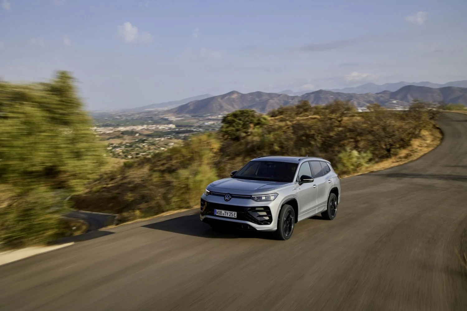 Volkswagen Tayron 1.5 eTSI (150 Hp) Mild Hybrid DSG2024 - thumbnail 8