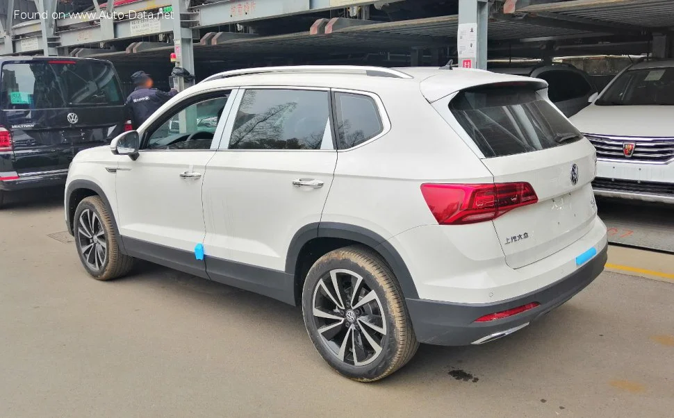 Volkswagen Tharu 280TSI (150 Hp) DSG2018 - thumbnail 2