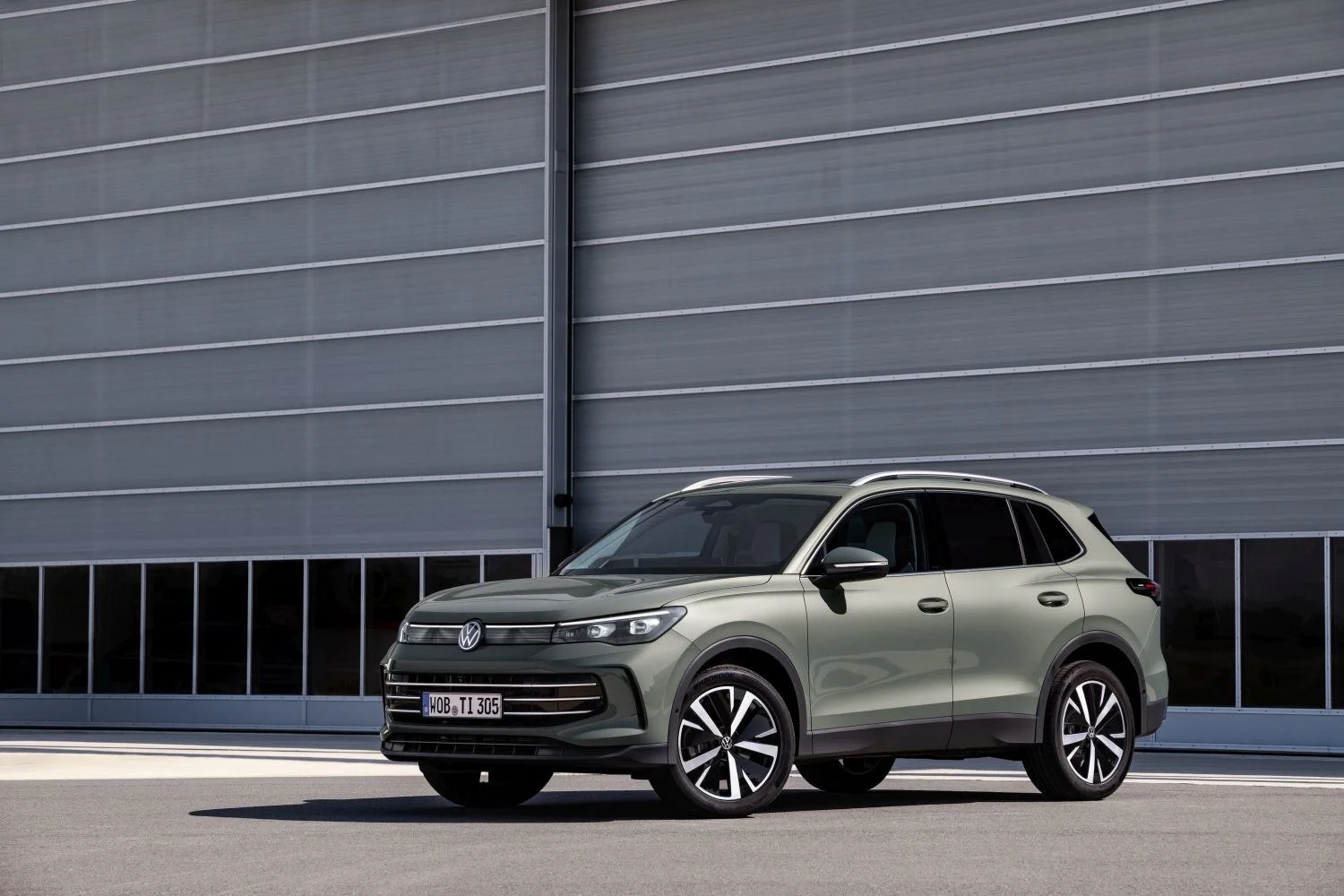 Volkswagen Tiguan 1.4 TSI (150 Hp) DSG2024 - - 1