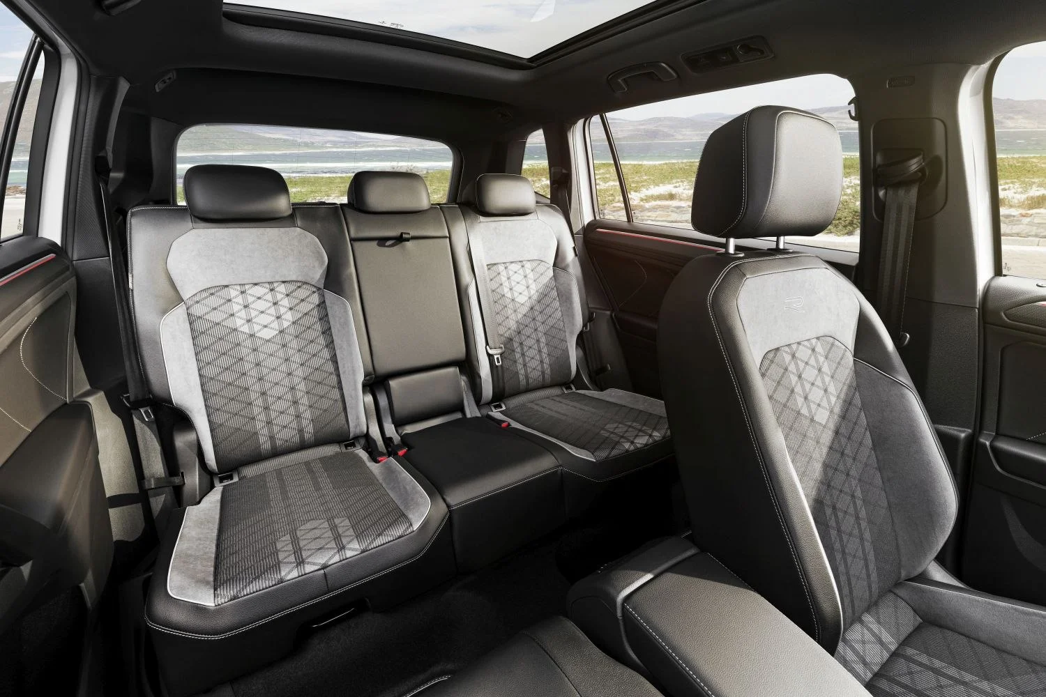 Volkswagen Tiguan 1.4 TSI (150 Hp) DSG2021 - 2024 thumbnail 12