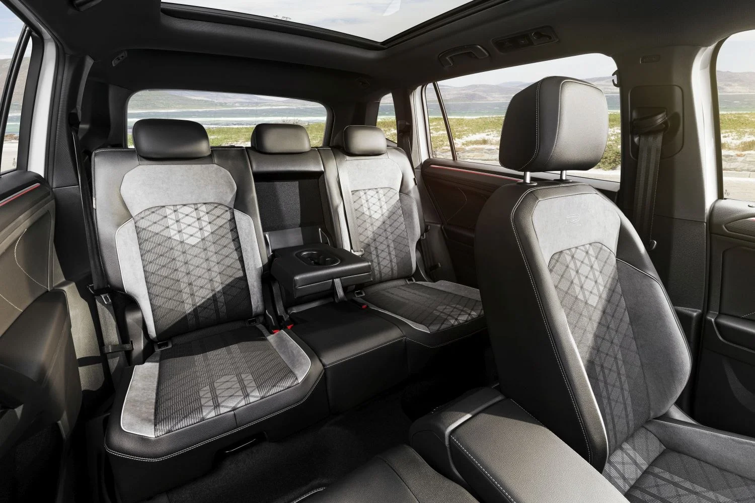 Volkswagen Tiguan 1.4 TSI (150 Hp) DSG2021 - 2024 thumbnail 13
