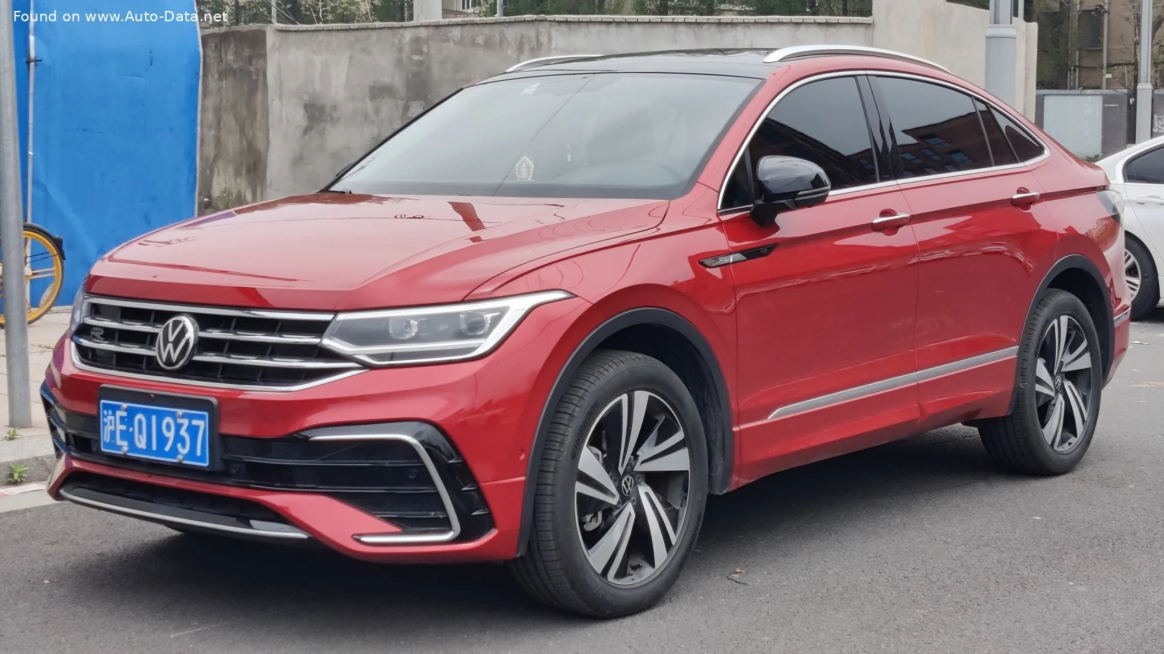 Volkswagen Tiguan 330 TSI (186 Hp) DSG2020 - - 1