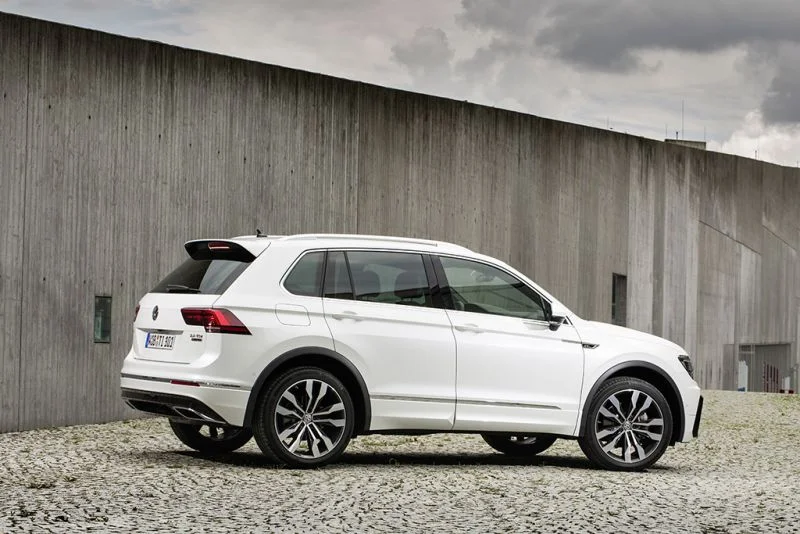 Volkswagen Tiguan 1.4 TSI (125 Hp)2016 - 2018 thumbnail 2