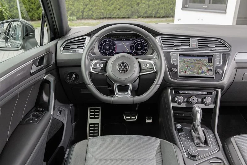Volkswagen Tiguan 1.4 TSI (125 Hp)2016 - 2018 thumbnail 3