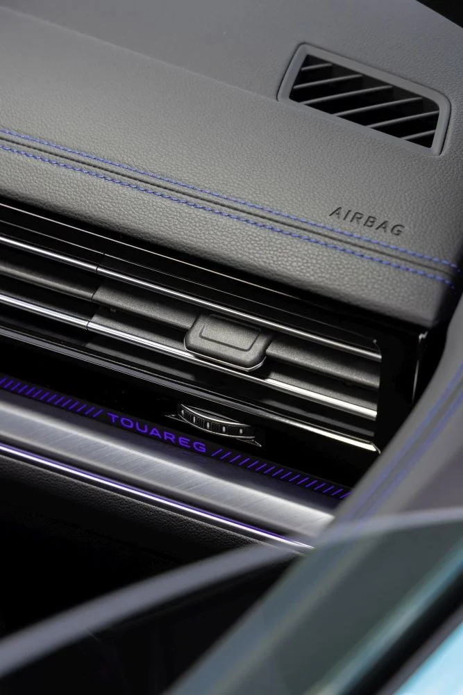 Volkswagen Touareg 3.0 V6 TDI (231 Hp) 4MOTION Tiptronic2023 - thumbnail 13