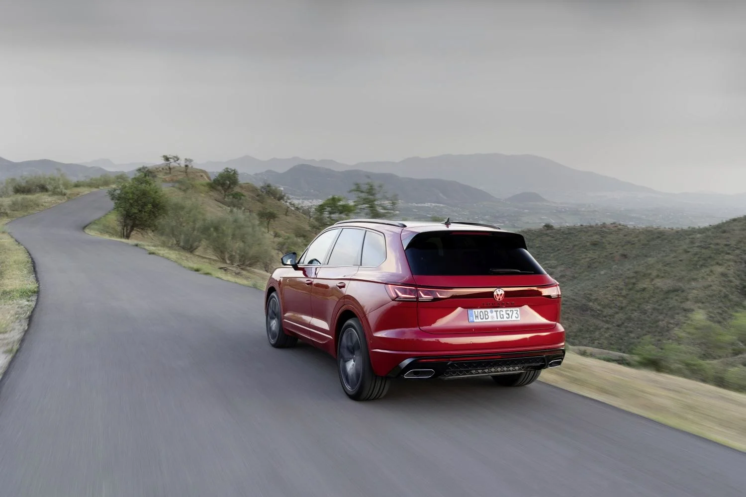 Volkswagen Touareg 3.0 V6 TDI (231 Hp) 4MOTION Tiptronic2023 - thumbnail 18