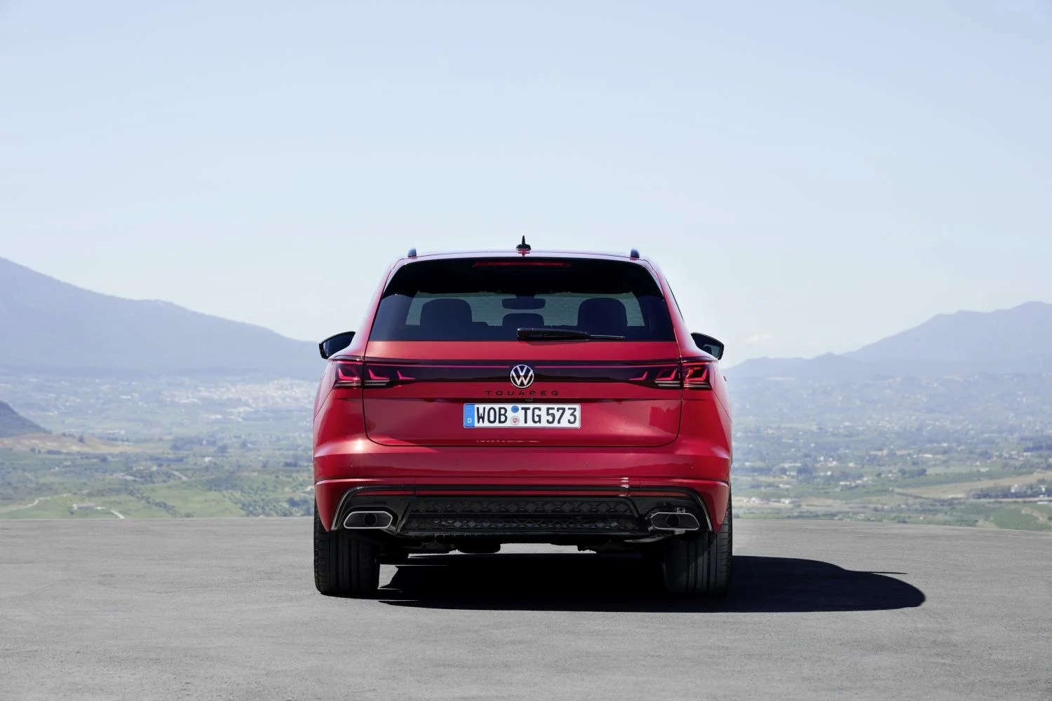 Volkswagen Touareg 3.0 V6 TDI (231 Hp) 4MOTION Tiptronic2023 - thumbnail 4