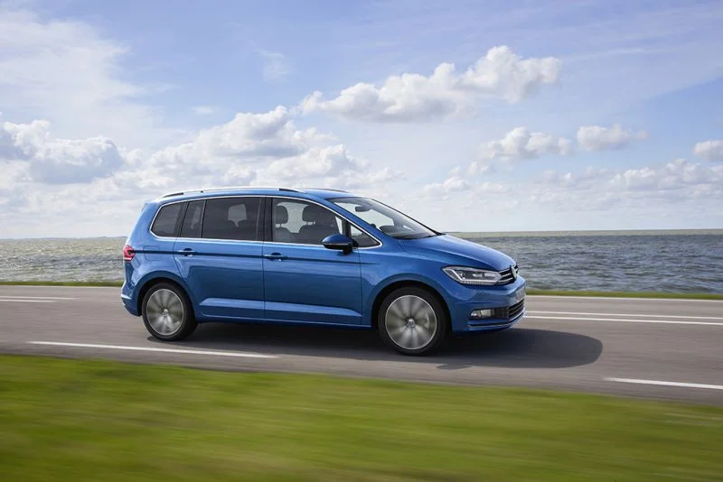 Volkswagen Touran 1.0 TSI (116 Hp)2019 - 2019 thumbnail 4