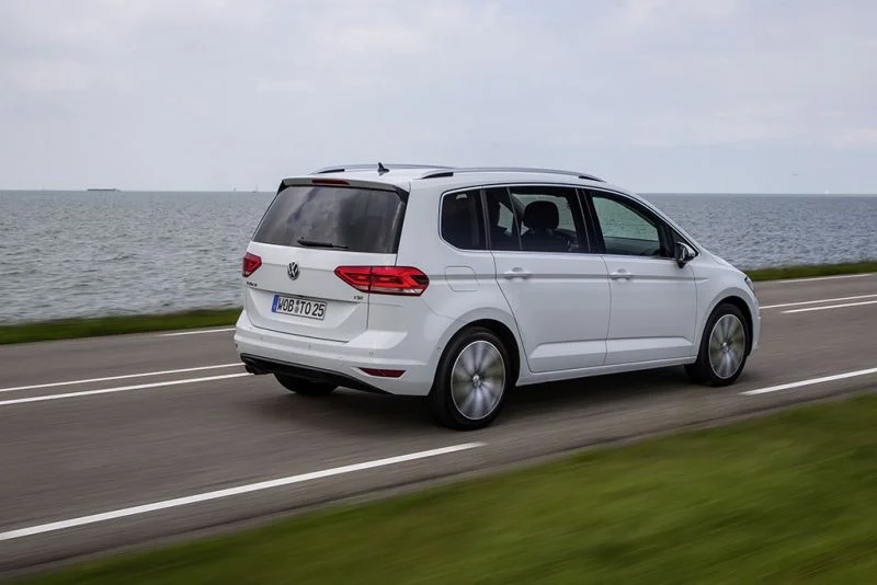 Volkswagen Touran 1.0 TSI (116 Hp)2019 - 2019 thumbnail 8