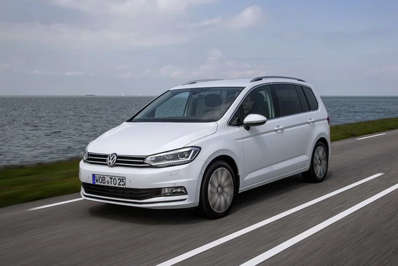 Volkswagen Touran 1.0 TSI (116 Hp)2019 - 2019 thumbnail 10