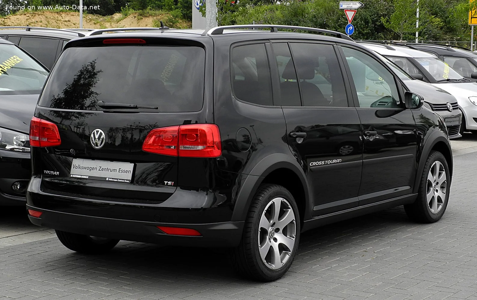 Volkswagen Touran 1.4 TSI (140 Hp)2010 - 2012 thumbnail 4
