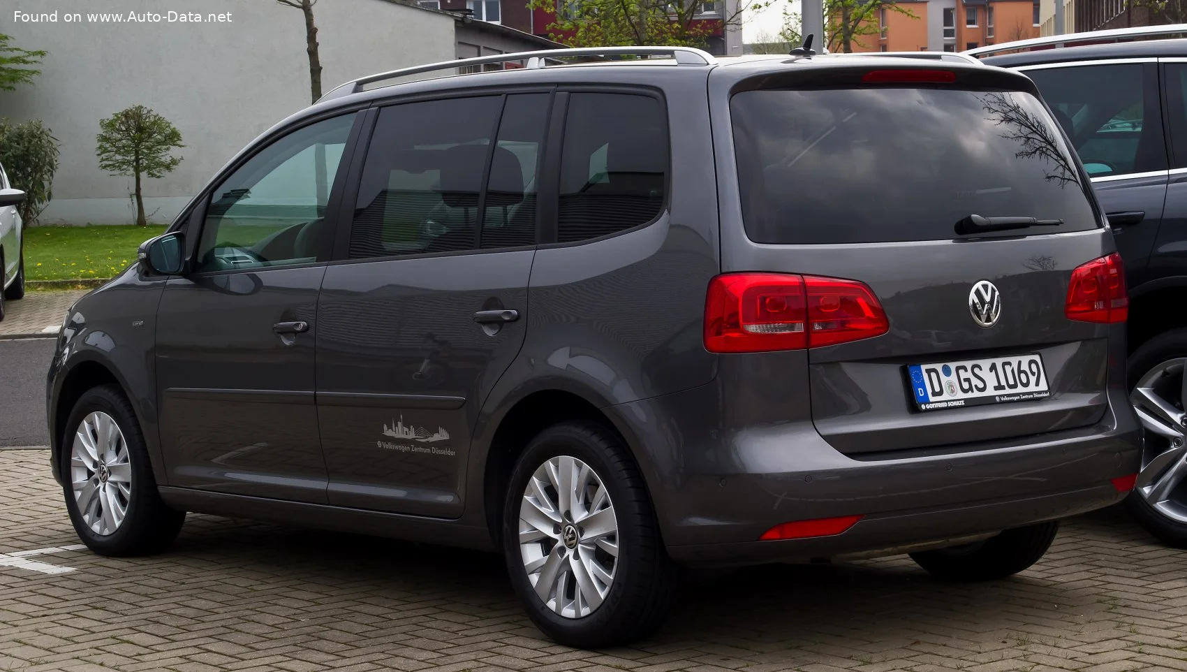 Volkswagen Touran 1.2 TSI (105 Hp)2010 - 2015 thumbnail 16