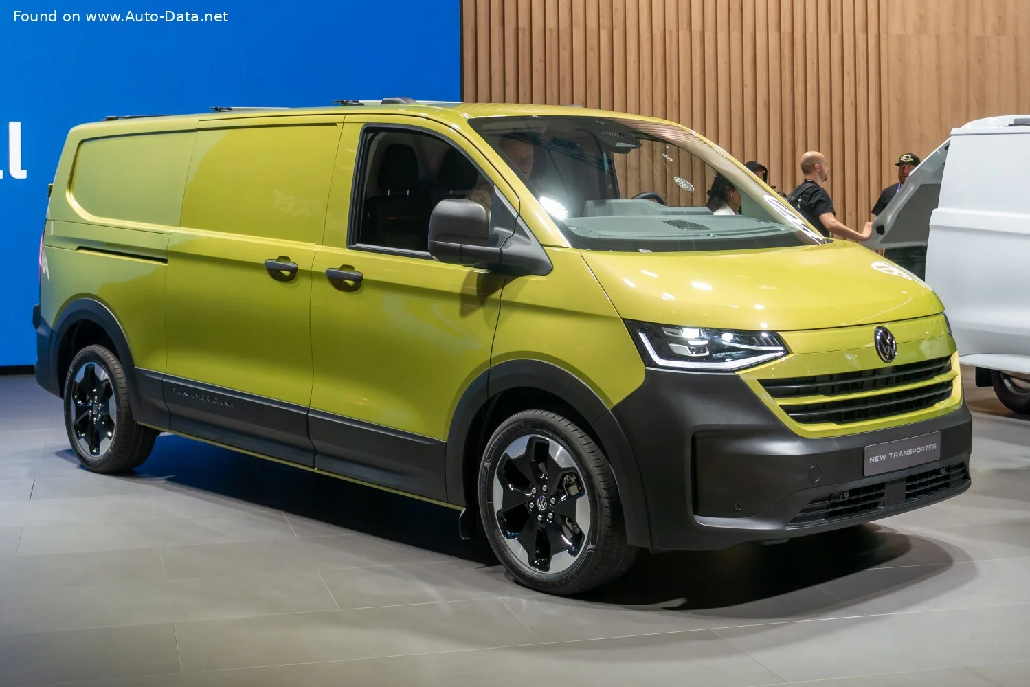 Volkswagen Transporter 2.0 TDI (110 Hp) L1H12024 - thumbnail 16