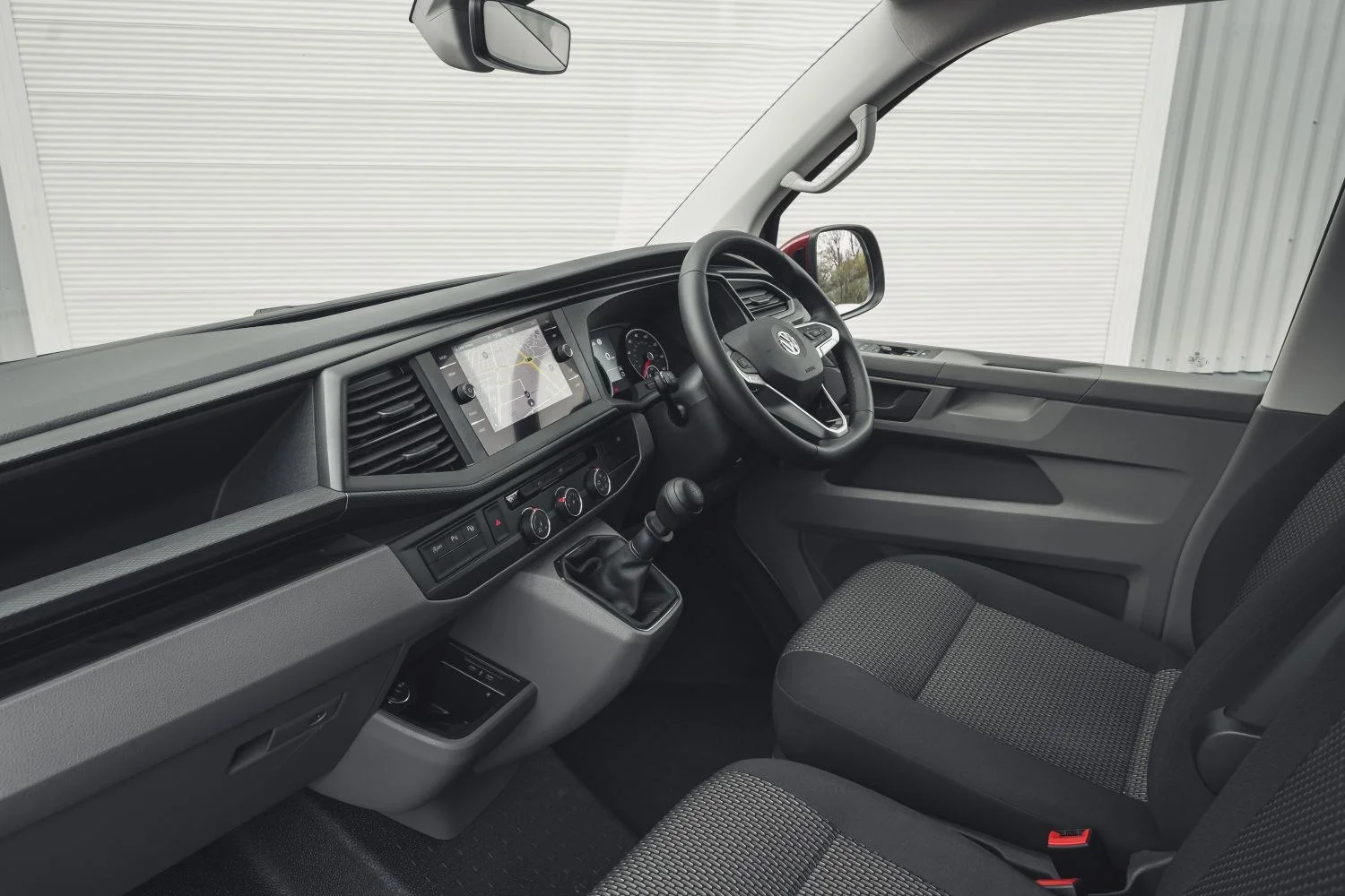 Volkswagen Transporter 2.0 TDI (110 Hp) L1H12019 - 2021 thumbnail 11