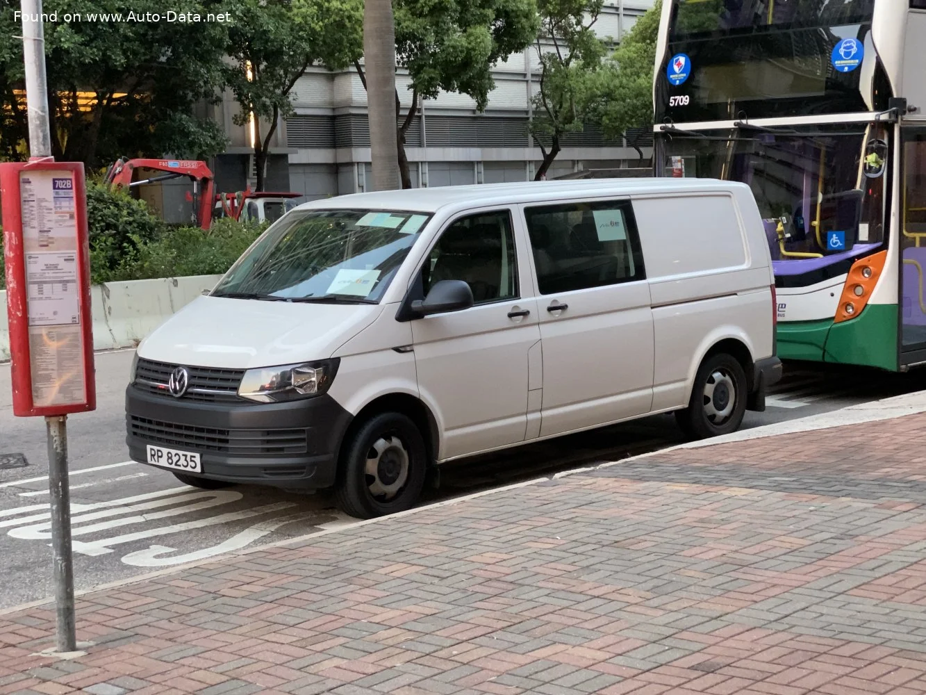 Volkswagen Transporter 2.0 TDI (102 Hp) L1H12015 - 2016 - 1