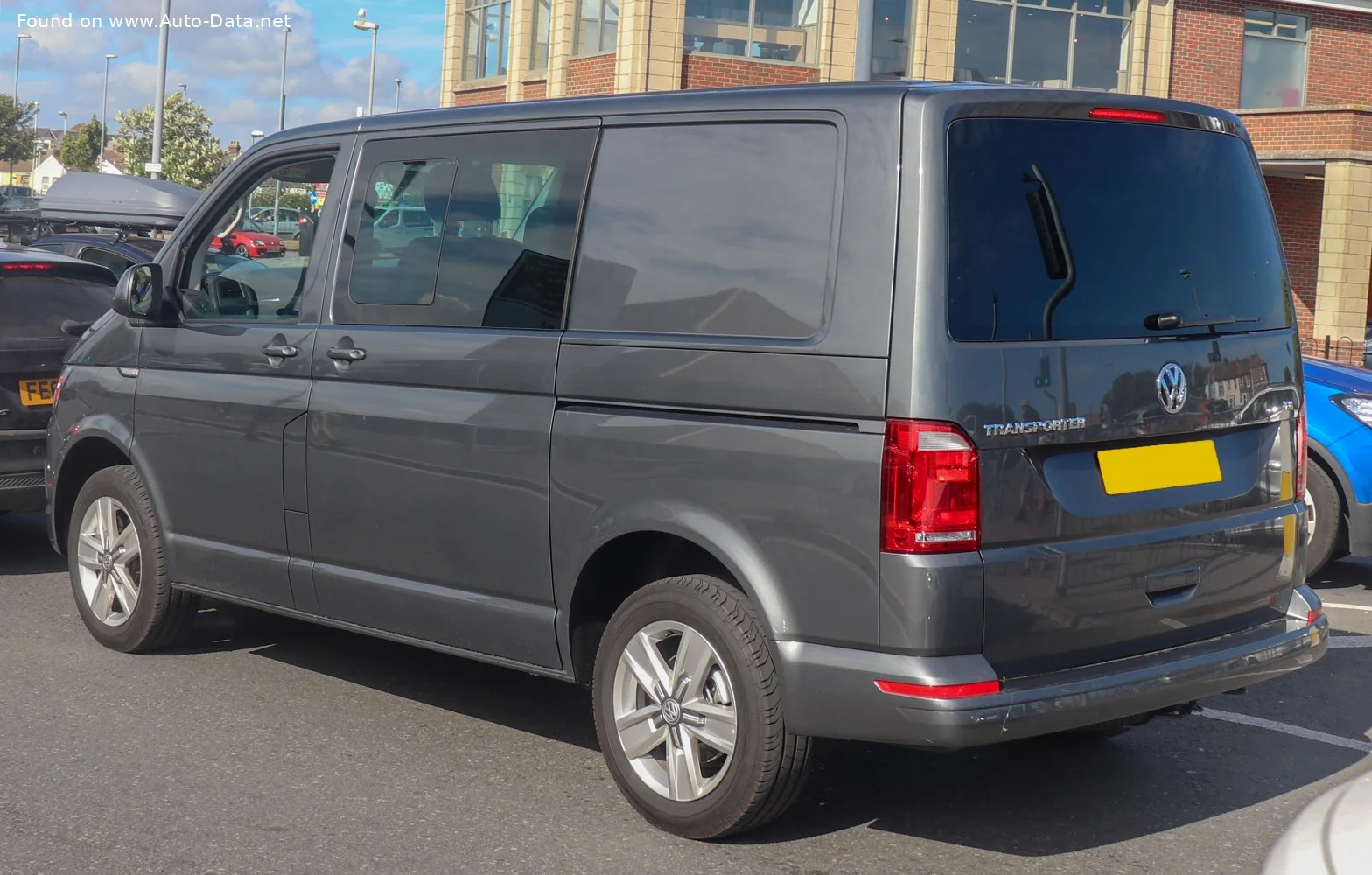 Volkswagen Transporter 2.0 TDI (102 Hp) L1H12015 - 2016 thumbnail 2