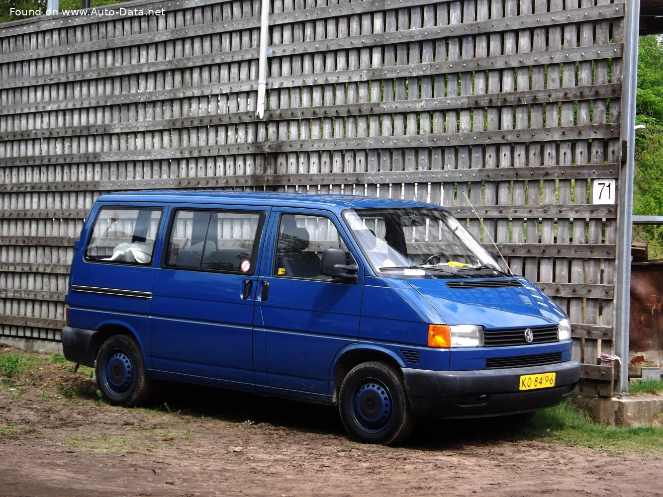 Volkswagen Transporter 1.9 TD (68 Hp) L1H11996 - 2003 thumbnail 4