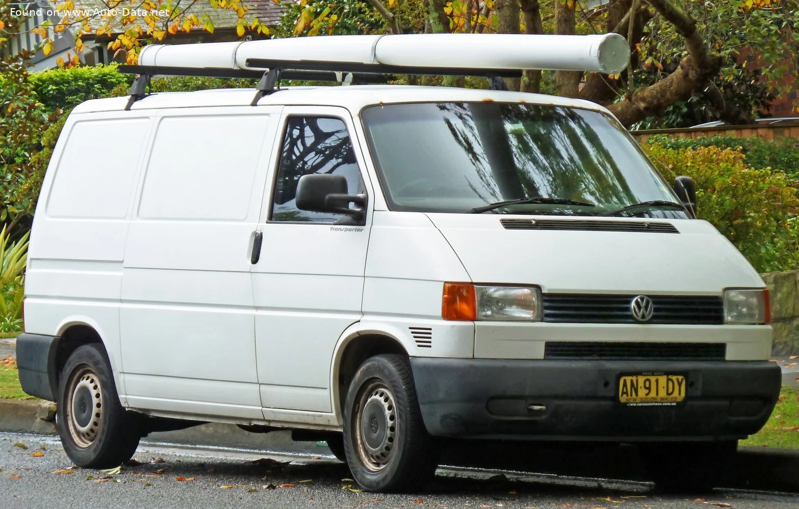Volkswagen Transporter 1.9 TD (68 Hp) L1H11996 - 2003 thumbnail 2