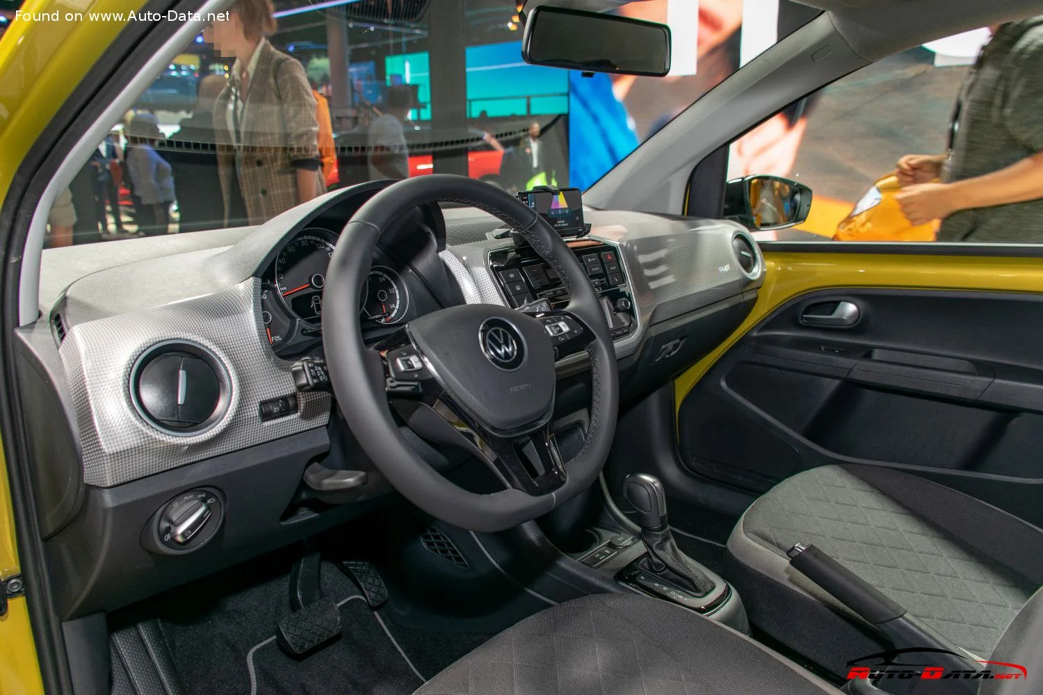 Volkswagen Up! 36.8 kWh (83 Hp)2019 - thumbnail 15