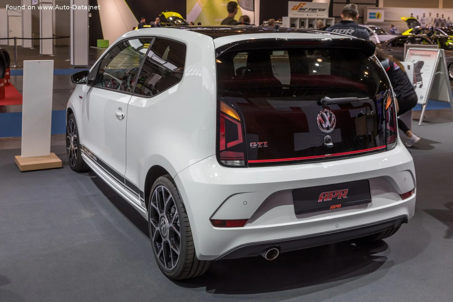 Volkswagen Up! 1.0 (60 Hp)2016 - 2018 thumbnail 18