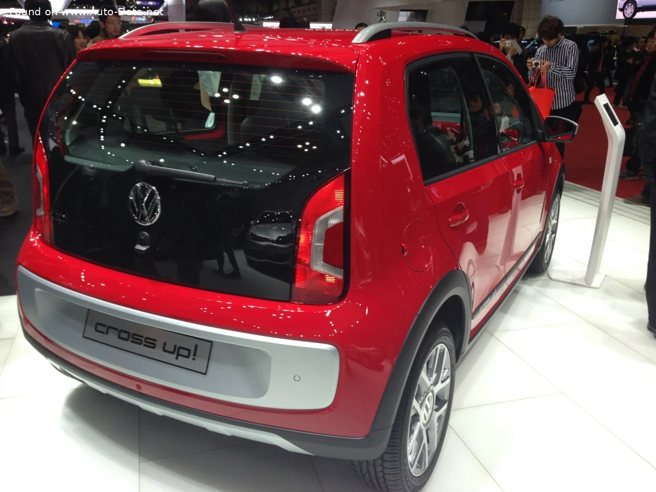 Volkswagen Up! 1.0 (75 Hp)2013 - 2016 thumbnail 2