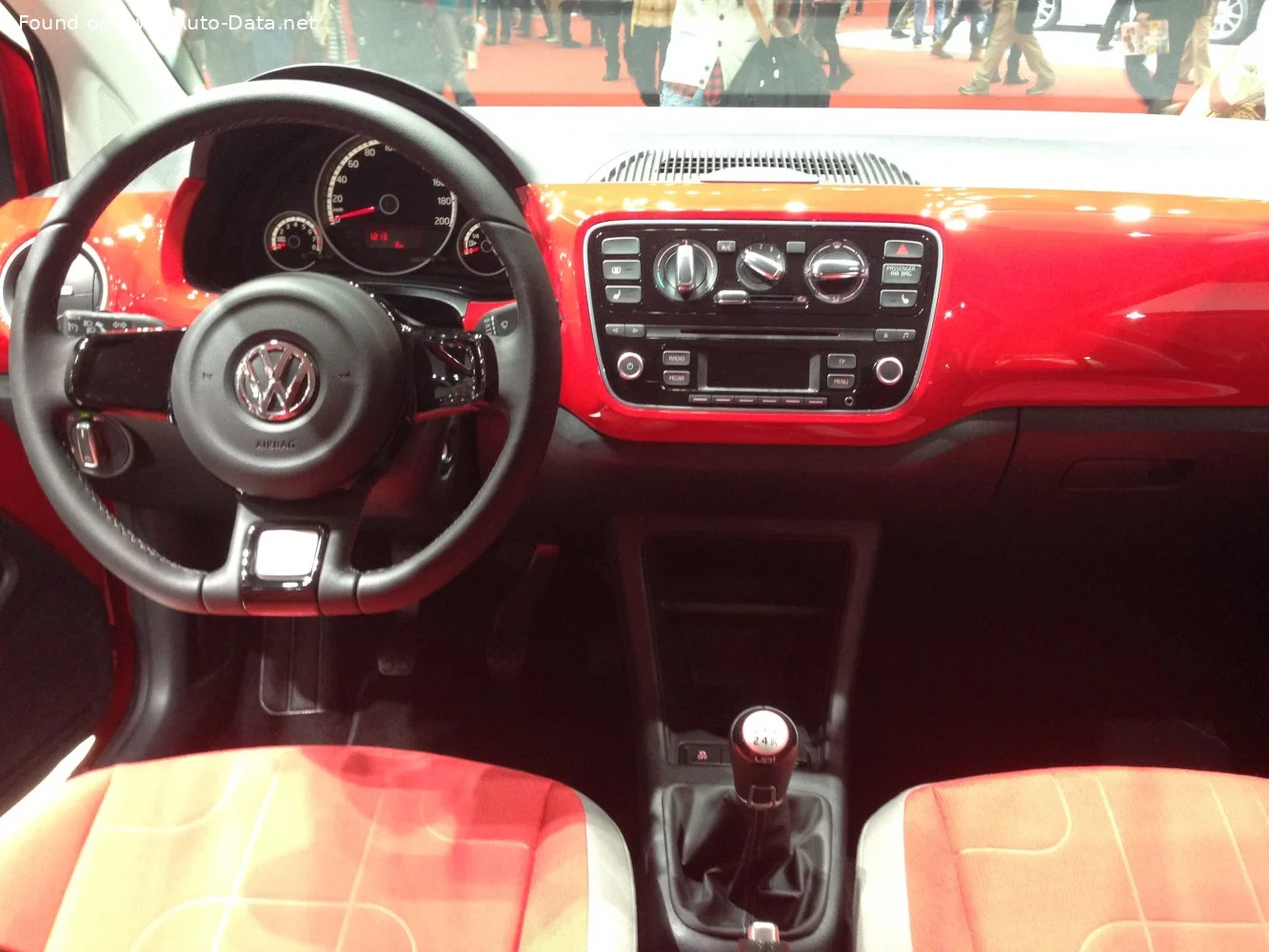 Volkswagen Up! 1.0 (75 Hp)2013 - 2016 thumbnail 5