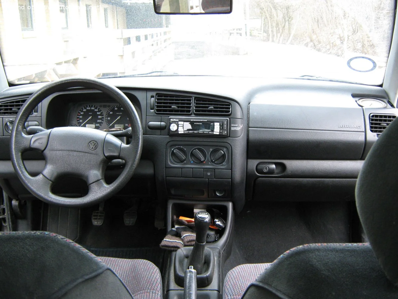 Volkswagen Vento 1.6 (101 Hp)1994 - 1998 thumbnail 5