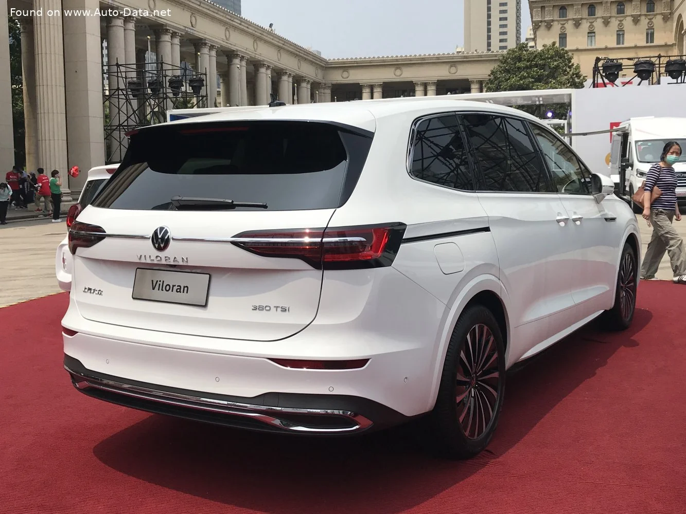 Volkswagen Viloran 330 TSI (186 Hp) DSG2020 - thumbnail 4