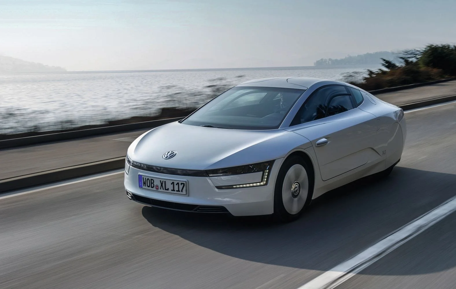 Volkswagen XL1 0.8 TDI (69 Hp) Plug-in Hybrid DSG2014 - 2016 - 1