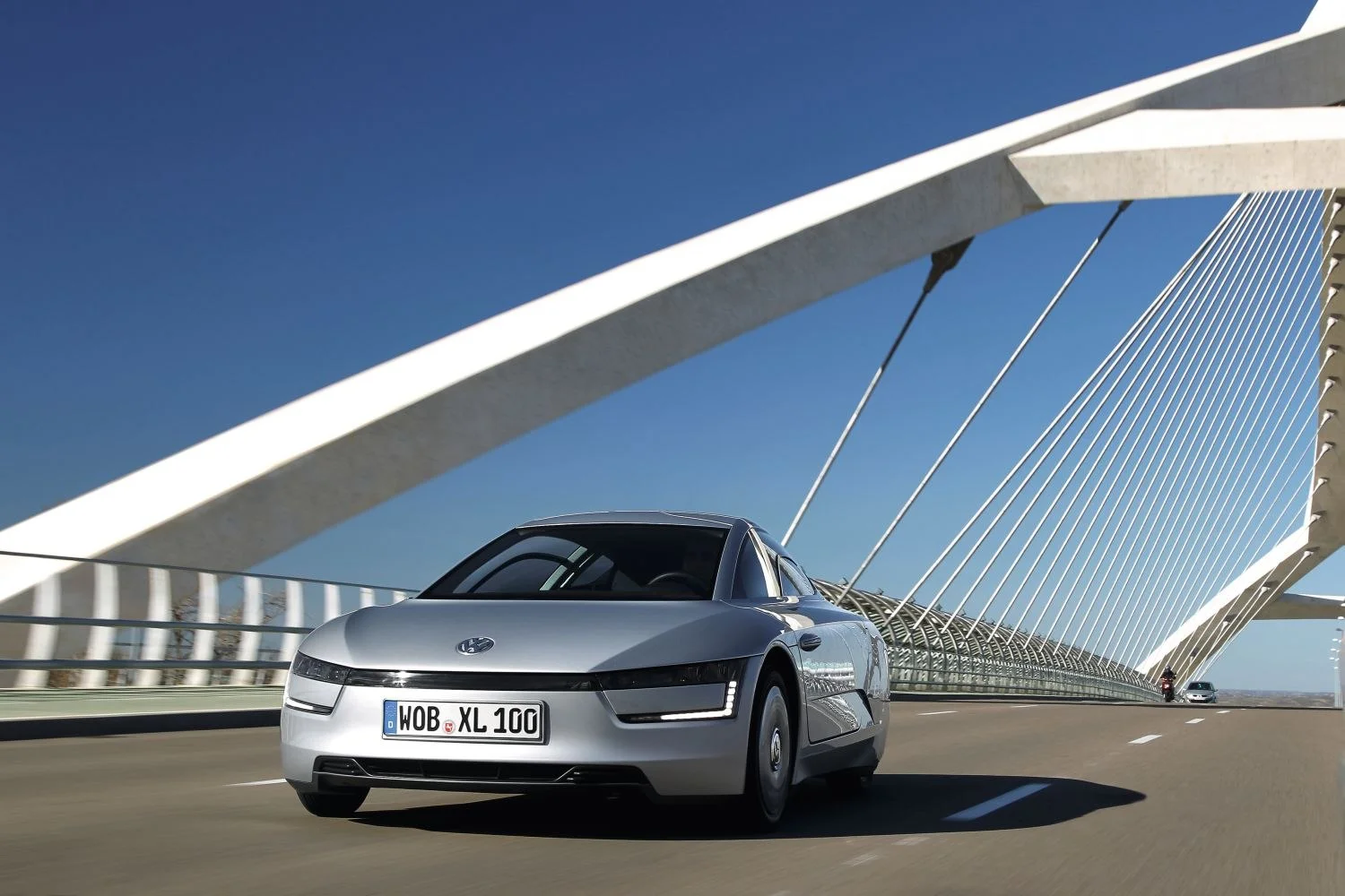Volkswagen XL1 0.8 TDI (69 Hp) Plug-in Hybrid DSG2014 - 2016 thumbnail 3