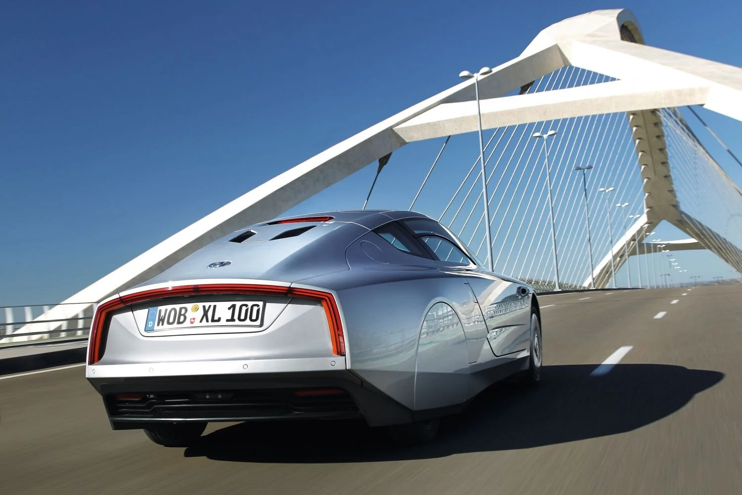 Volkswagen XL1 0.8 TDI (69 Hp) Plug-in Hybrid DSG2014 - 2016 thumbnail 4