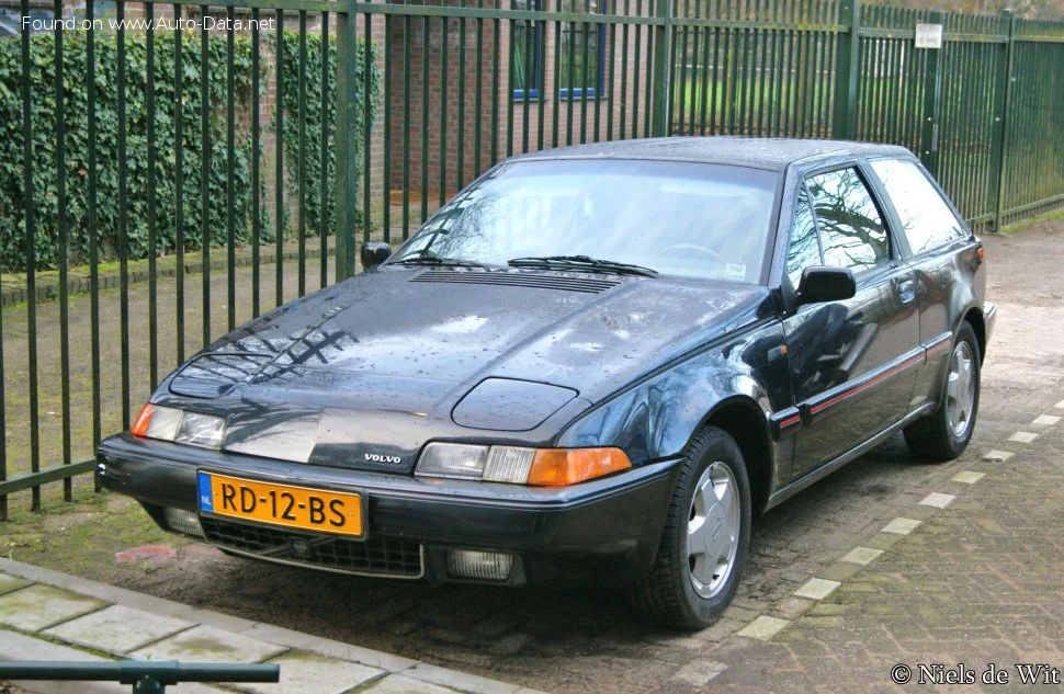Volvo 480 E 1.7 (102 Hp)1989 - 1990 thumbnail 3