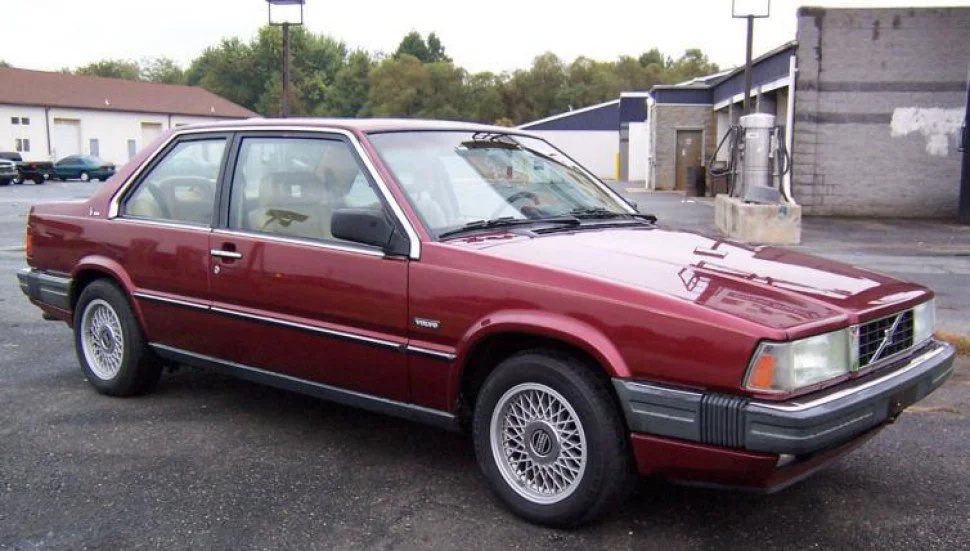 Volvo 780 Bertone 2.8 V6 (147 Hp) Automatic1987 - 1990 - 1