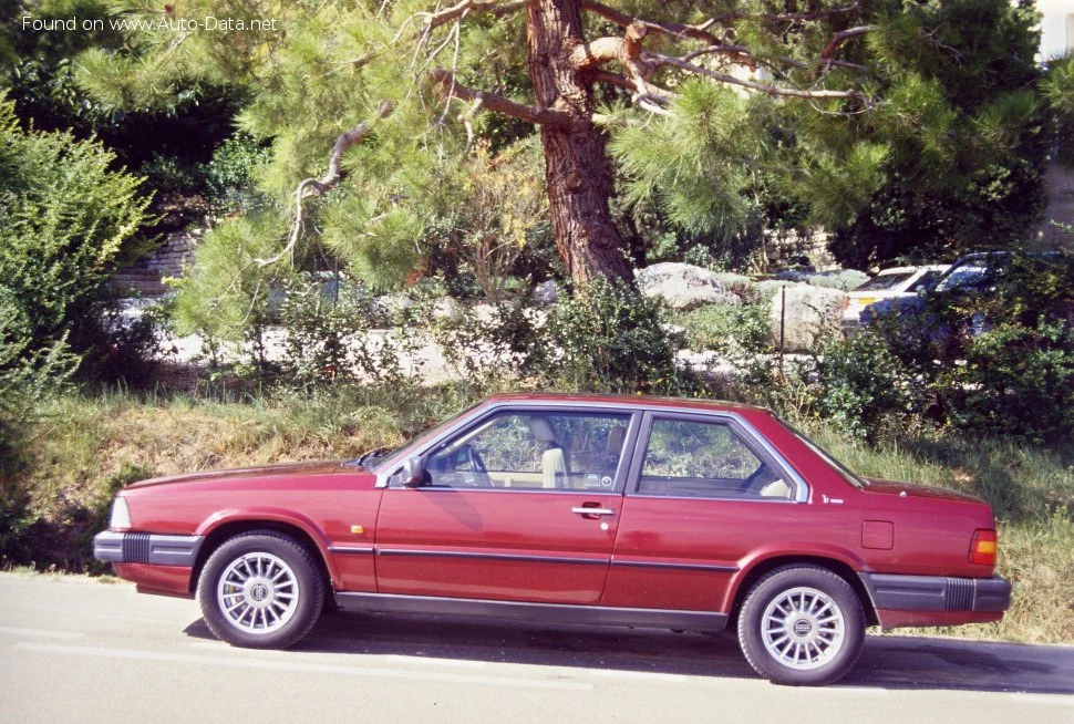 Volvo 780 Bertone 2.8 V6 (147 Hp) Automatic1987 - 1990 thumbnail 2