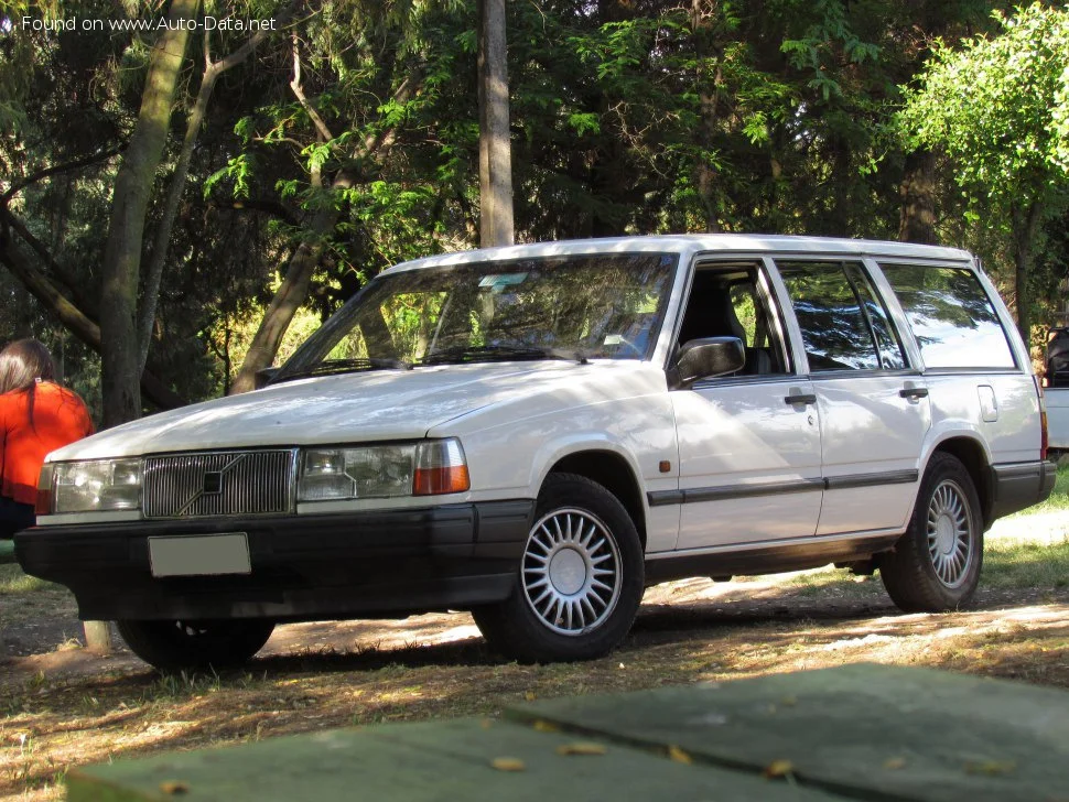Volvo 940 modeli