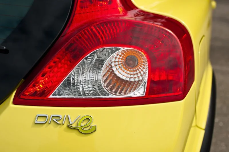 Volvo C30 1.6 16V (100 Hp)2010 - 2013 thumbnail 12