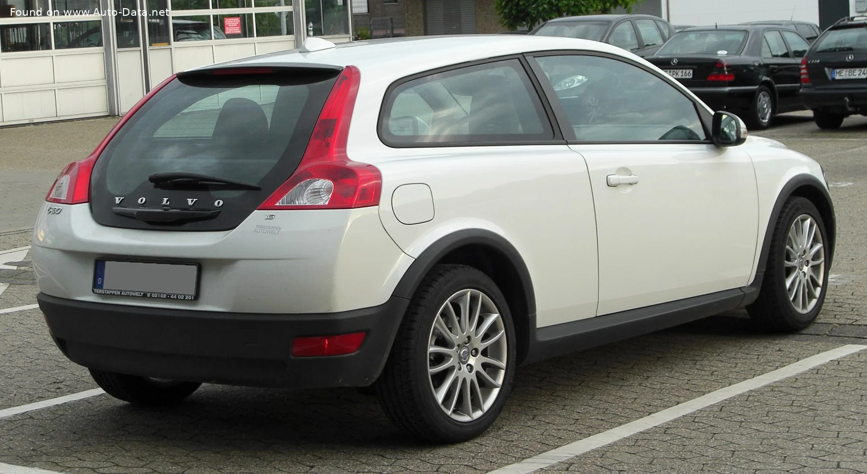 Volvo C30 1.6 D (109 Hp)2006 - 2010 thumbnail 2