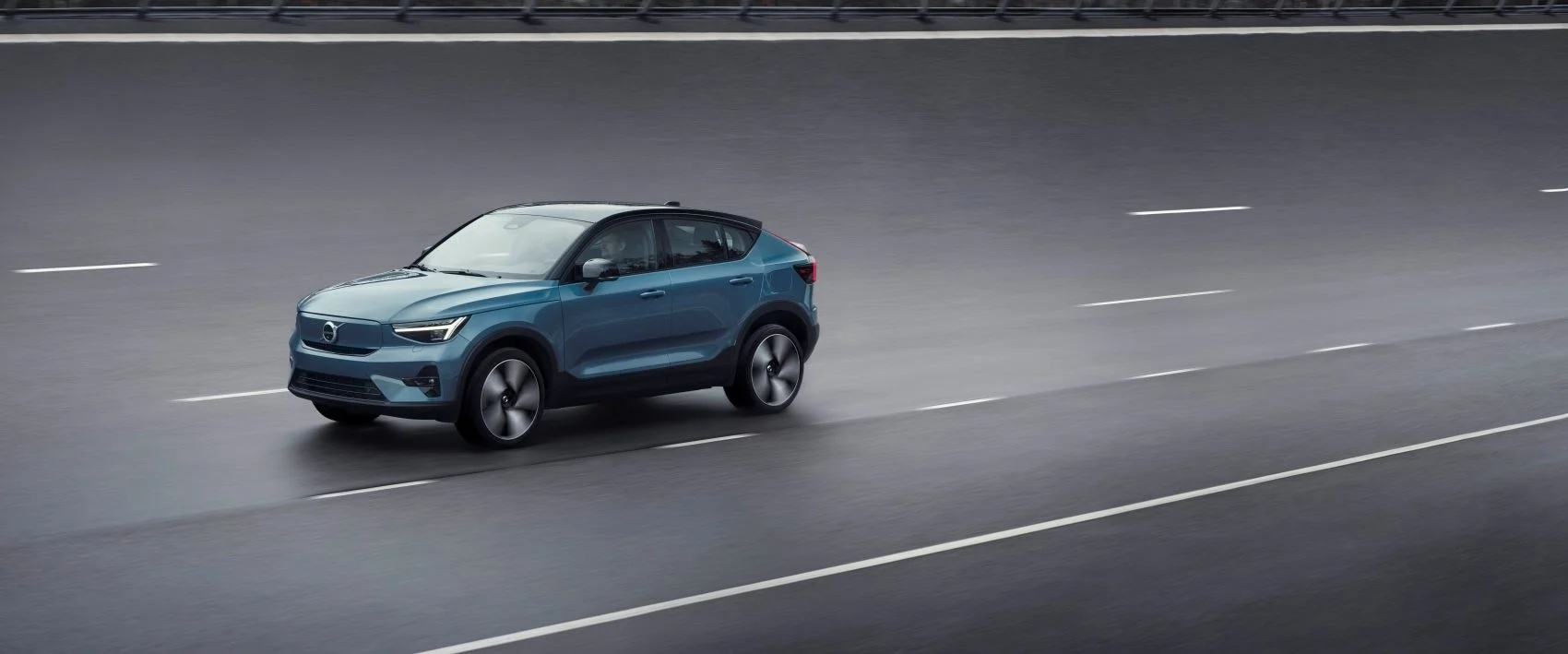 Volvo C40 69 kWh (231 Hp) Single Motor2022 - 2022 thumbnail 3
