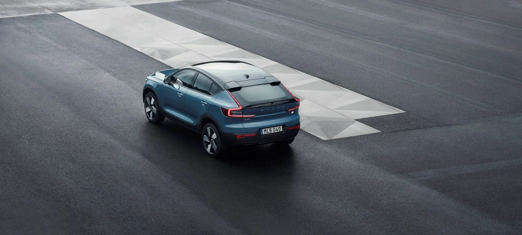 Volvo C40 69 kWh (231 Hp) Single Motor2022 - 2022 thumbnail 4
