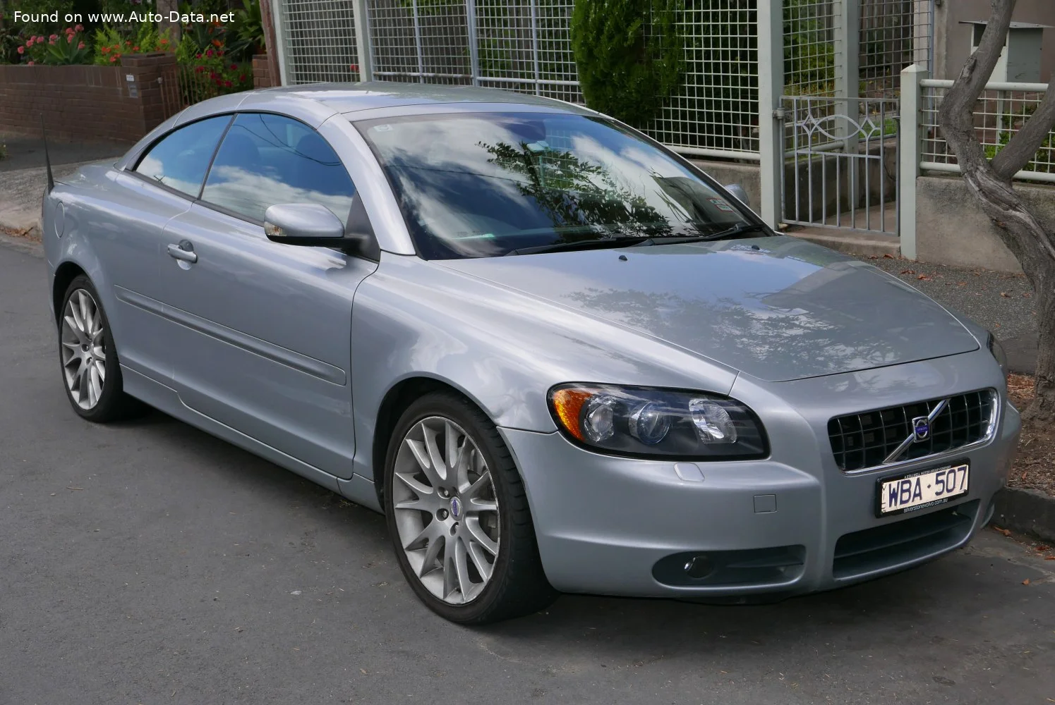 Volvo C70 2.0 D (136 Hp)2007 - 2009 thumbnail 2
