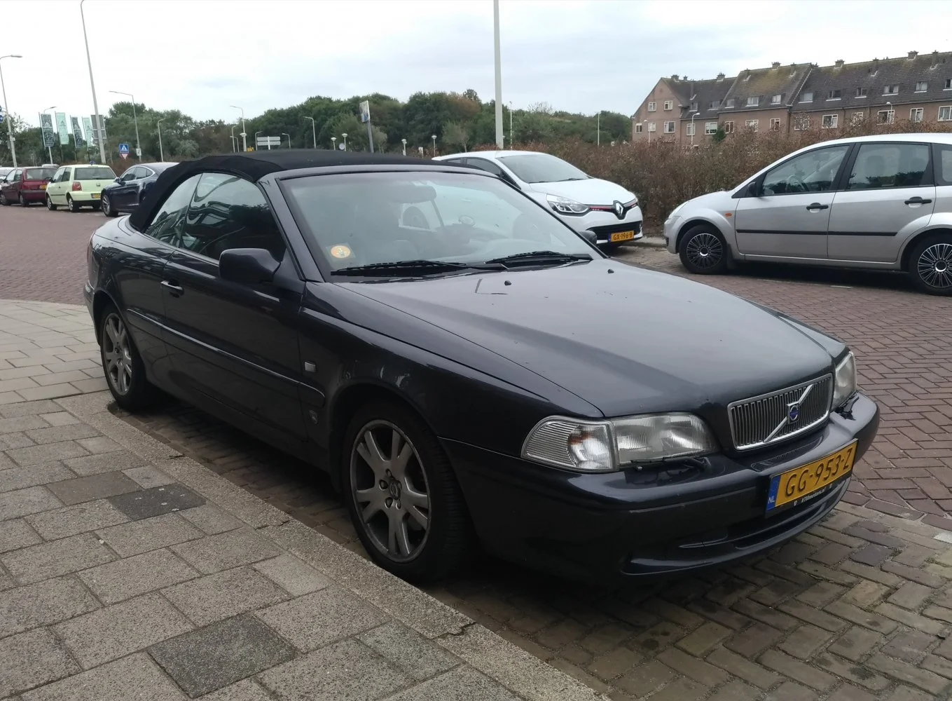 Volvo C70 2.0 20V (180 Hp)1997 - 2005 thumbnail 4