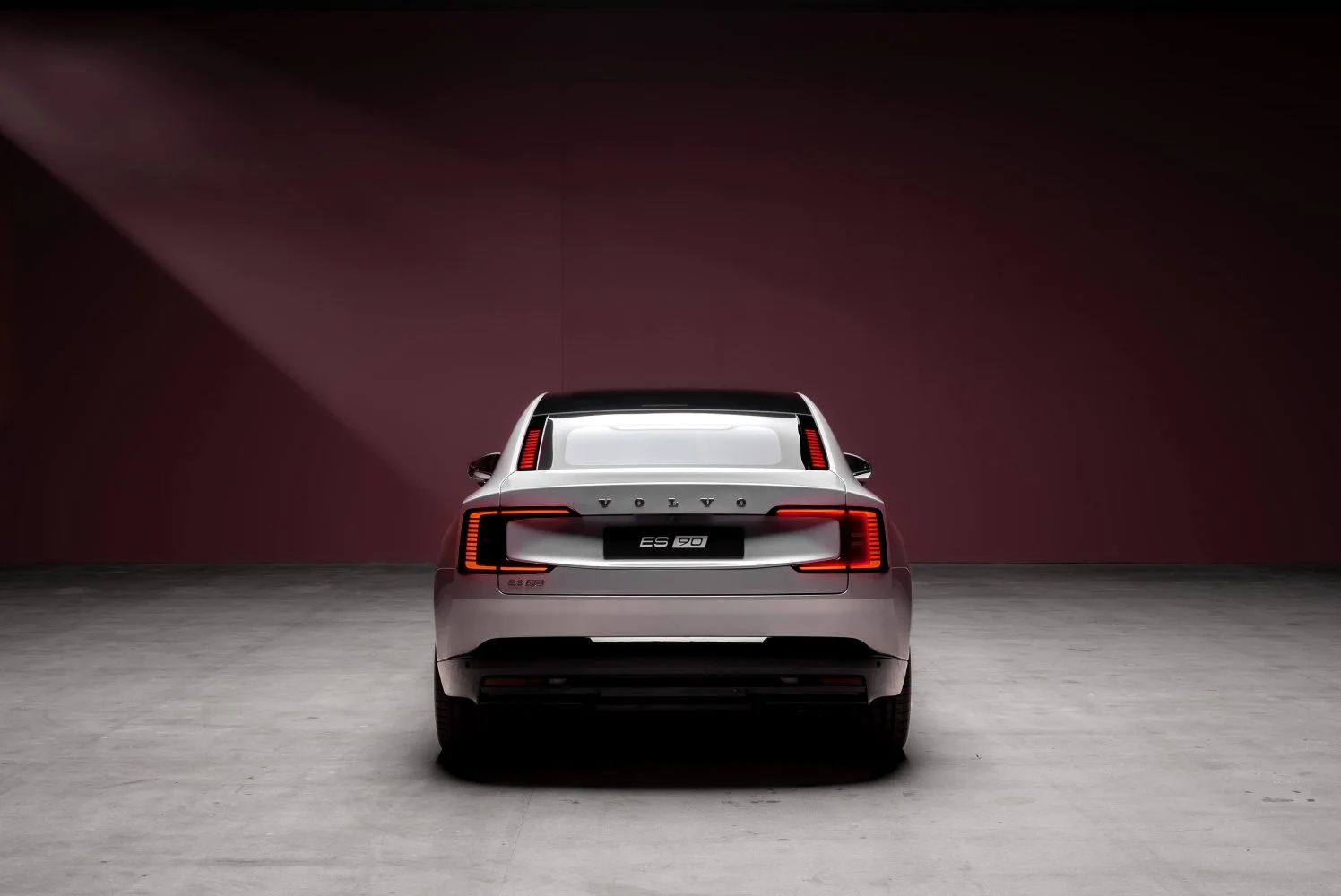 Volvo ES90 106 kWh (449 Hp) Twin Motor2025 - thumbnail 15