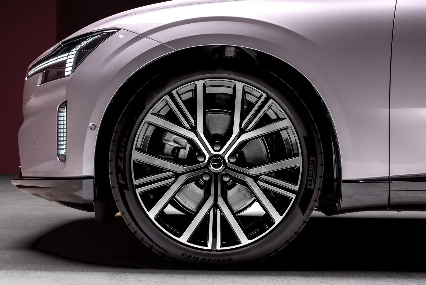 Volvo ES90 106 kWh (449 Hp) Twin Motor2025 - thumbnail 8