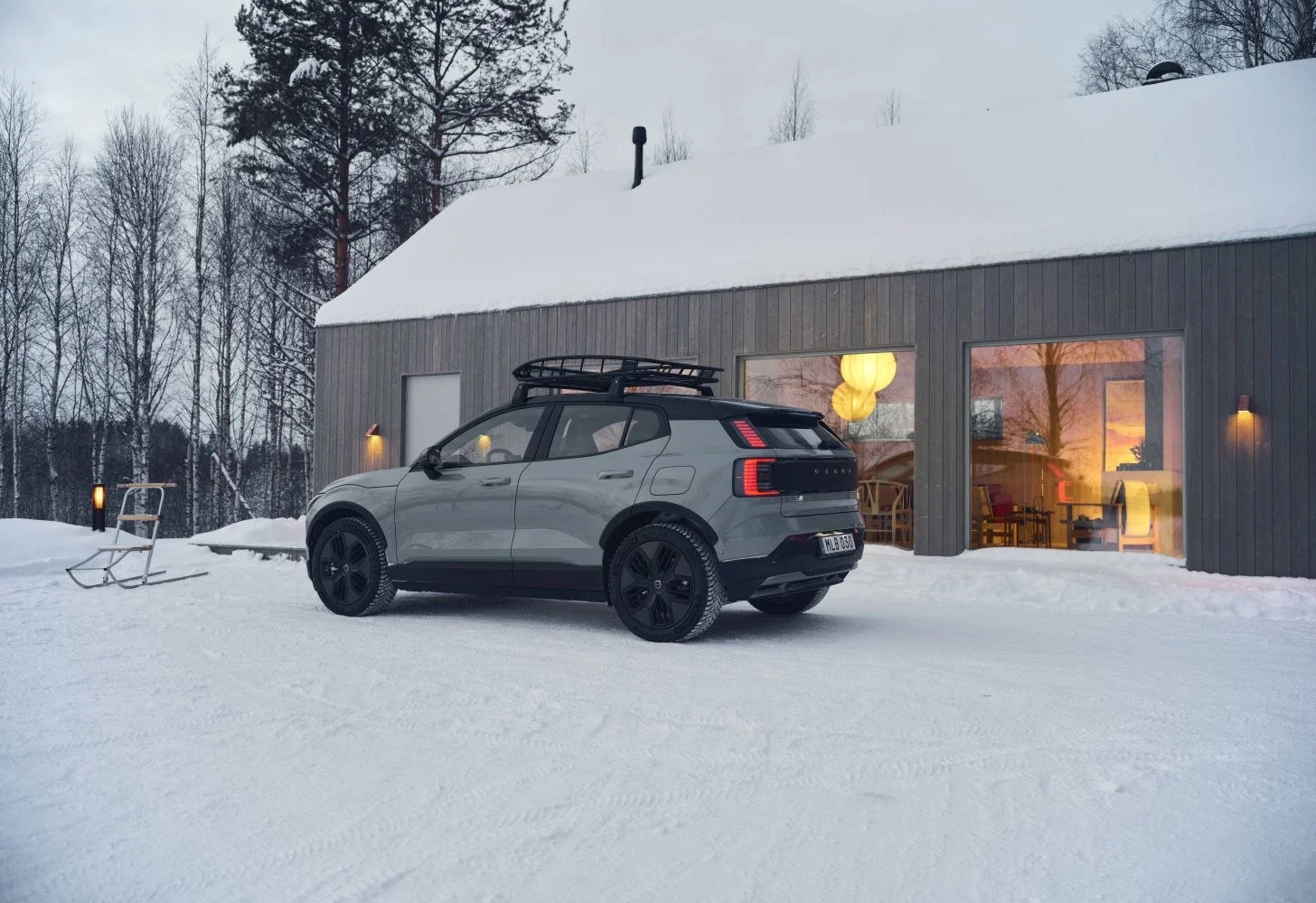Volvo EX30 69 kWh (428 Hp) AWD Twin Motor Performance2025 - thumbnail 2