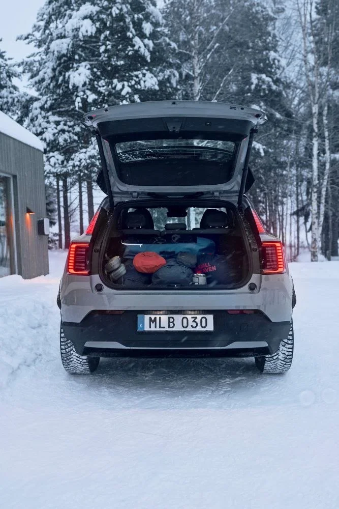 Volvo EX30 69 kWh (428 Hp) AWD Twin Motor Performance2025 - thumbnail 11