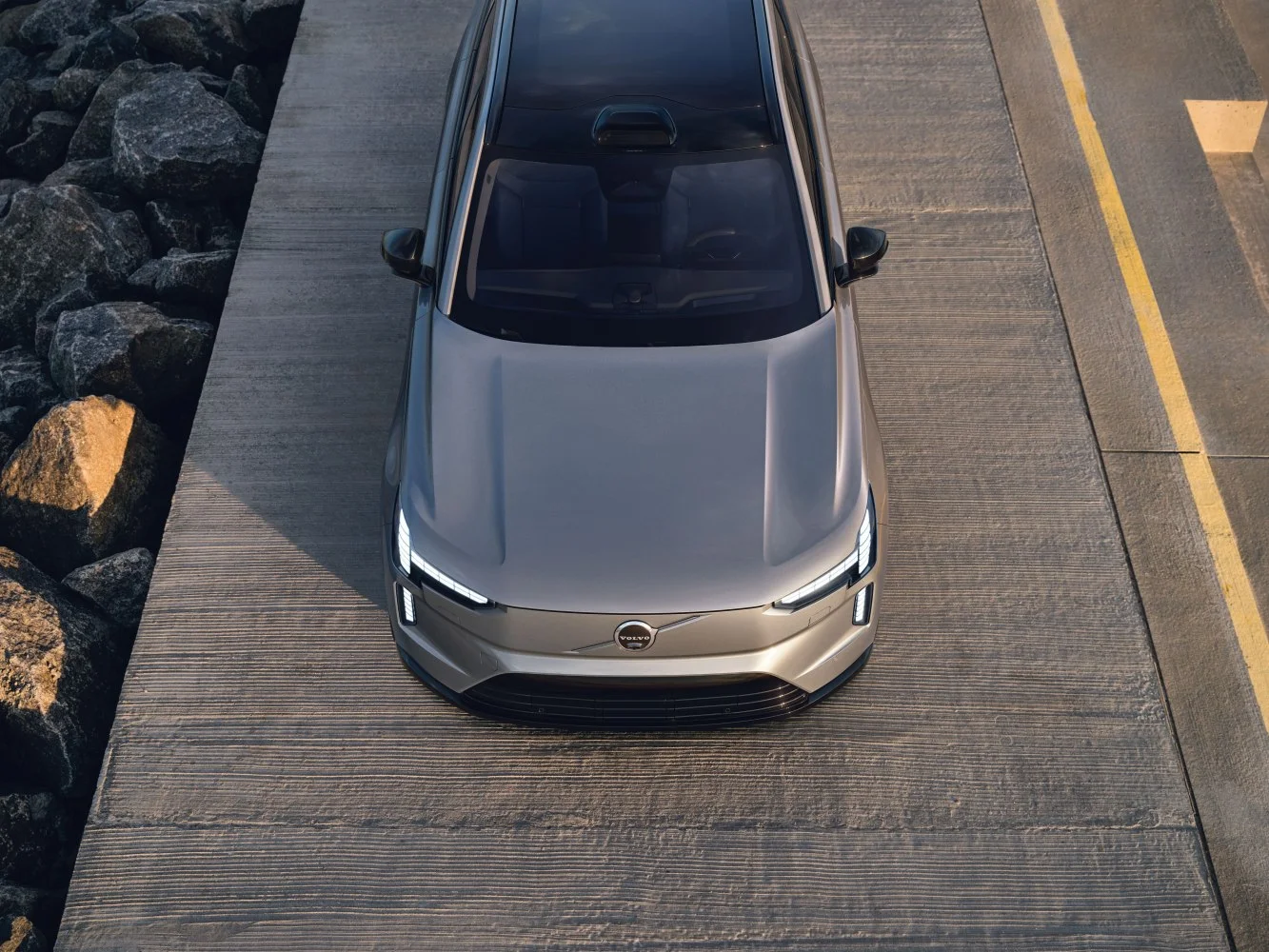 Volvo EX90 104 kWh (279 Hp) Single Motor2023 - thumbnail 11