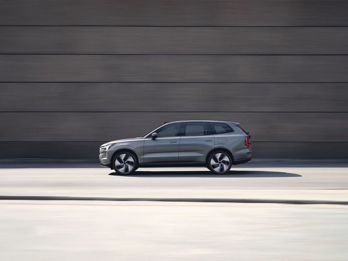 Volvo EX90 104 kWh (279 Hp) Single Motor2023 - thumbnail 12